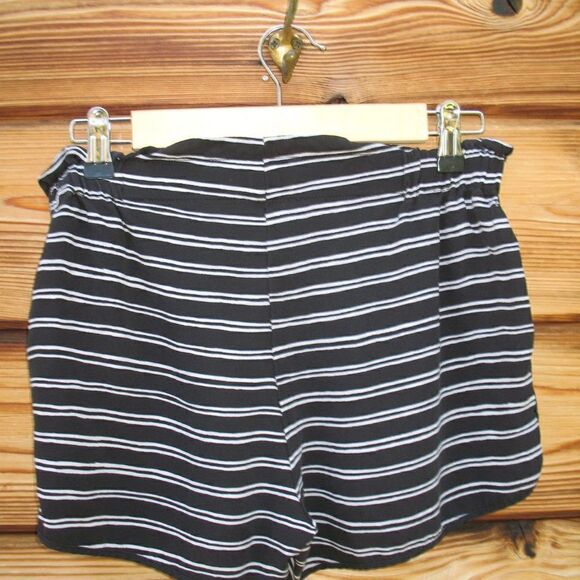 A.L.C. Black White Striped Silk Mark Shorts - Picture 6 of 8